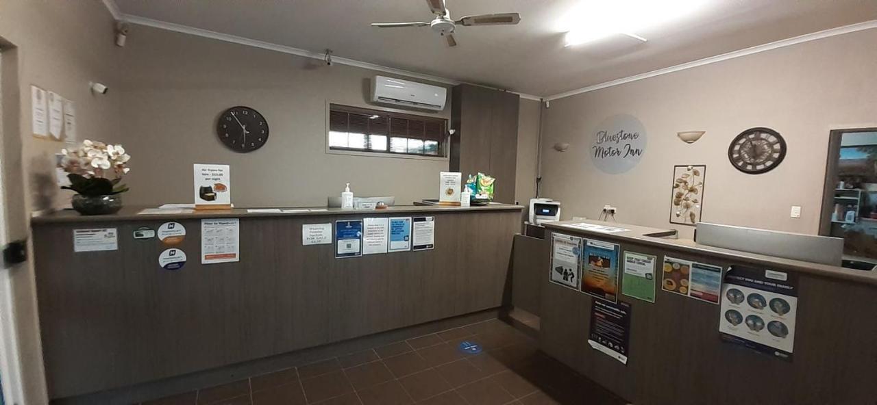 טננט קריק Bluestone Motor Inn מראה חיצוני תמונה