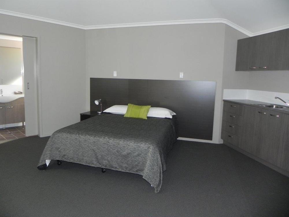 טננט קריק Bluestone Motor Inn מראה חיצוני תמונה